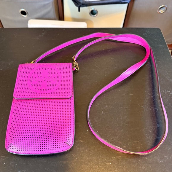 Tory Burch Charlie Slim Mini Phone Crossbody Bag in Fuchsia Pink - Picture 1 of 12